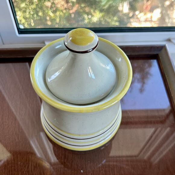 Vintage MCM “Genie” Ribbed Ceramic Canister Cookie Jar, 7.5" Yellow & Brown Trim - Picture 7 of 8